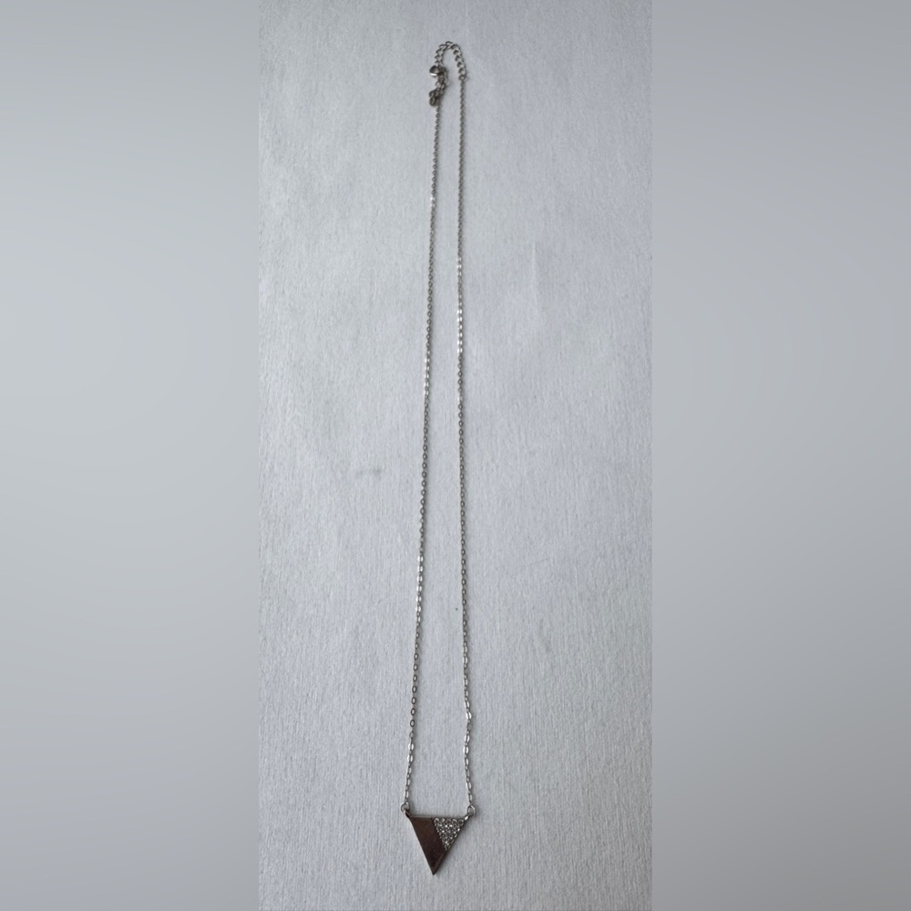 Elegant Silver Chain Necklace